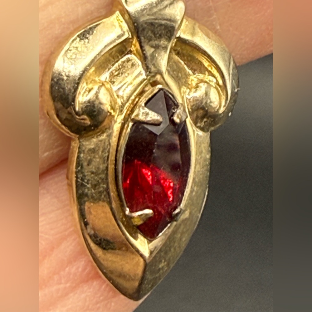 PRICE IS FIRM - Pyrope Garnet Vintage Edwardian 10K/Platinum Waterfall Brooch - Picture 4 of 16